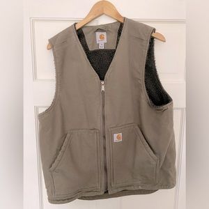 Men's heavyweight duck vest with a Sherpa lining